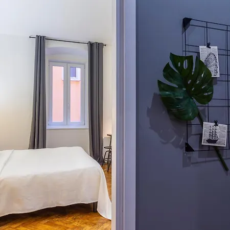 Brand New Guest With Wi-fi In The Center Apartment
