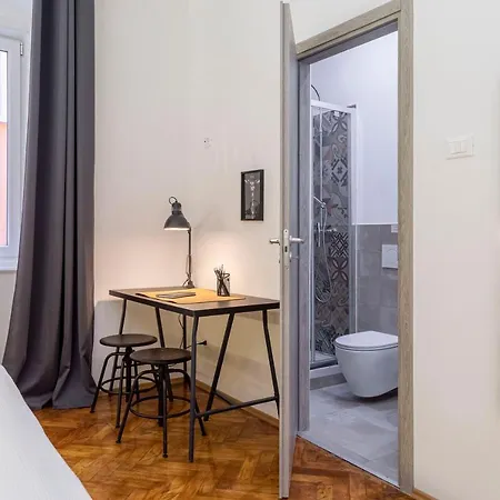 Brand New Guest With Wi-fi In The Center