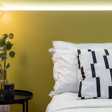 Brand New Guest With Wi-fi In The Center Апартаменты *