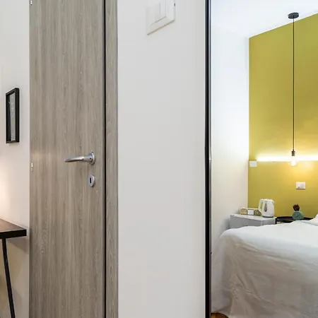 Brand New Guest With Wi-fi In The Center Апартаменты *